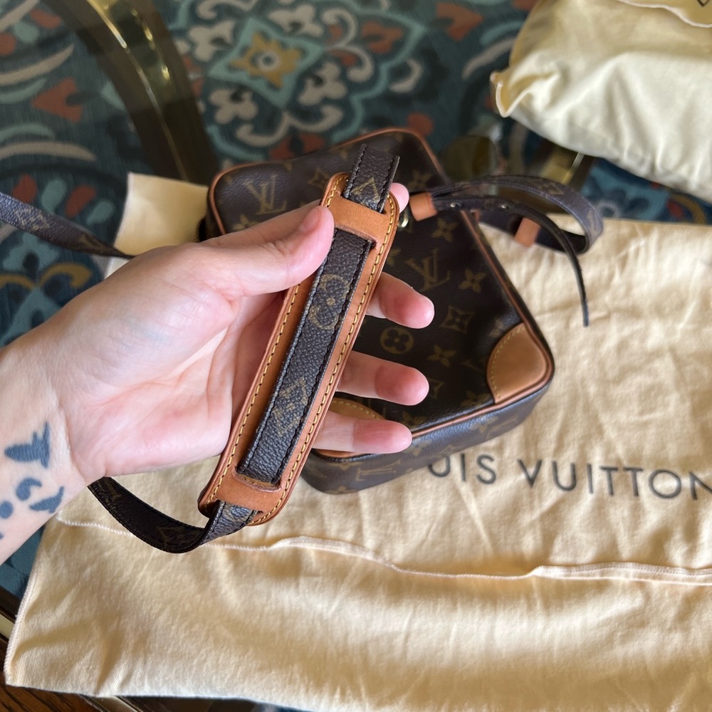 Louis Vuitton Monogram Brown Messenger Bag - Picture 3 of 11